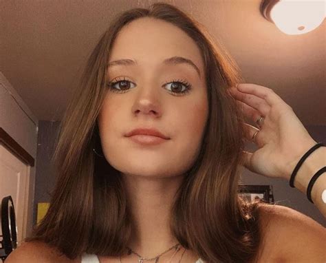 Riley Mae Lewis Bio, Age, Height, Personal Life, Career and Net。